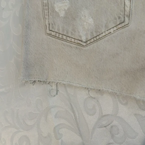 Frame Le Brigette High Waist Raw Hem Denim Shorts - Picture 16 of 16